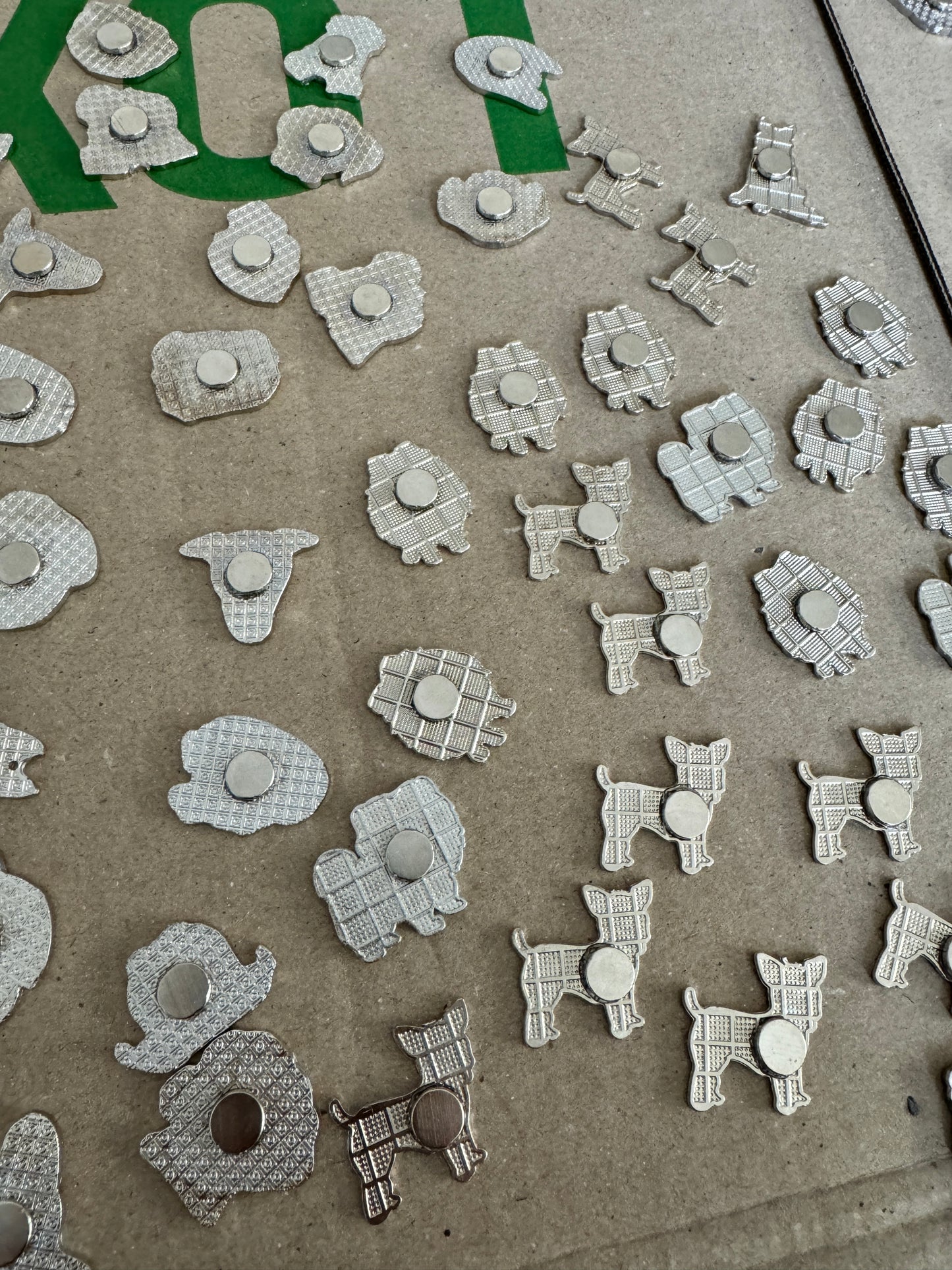 Basset hound dog MAGENT (seconds)